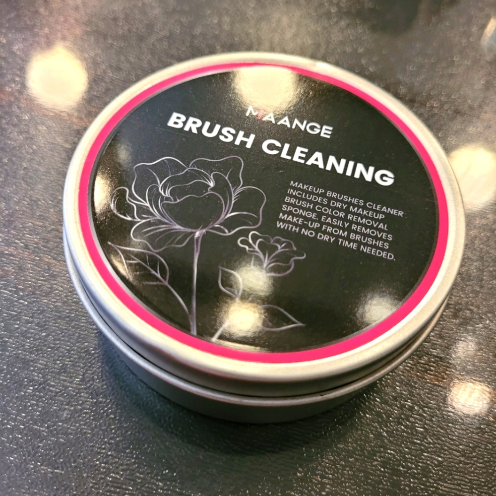 Makeup Brush Cleaner